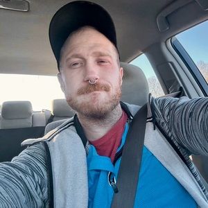 Meet your Posher, Eric